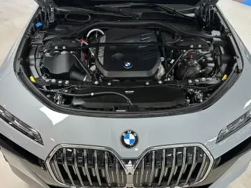 2024 BMW 7 серии с пробегом 15 349 км