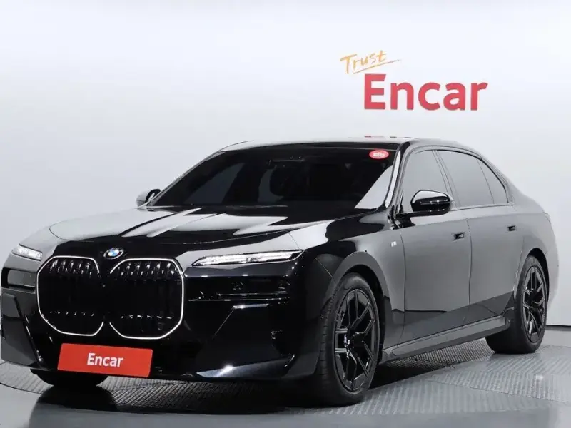 2023 BMW 7 серии с пробегом 39 427 км