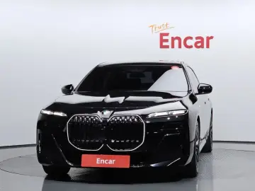 2023 BMW 7 серии с пробегом 39 427 км