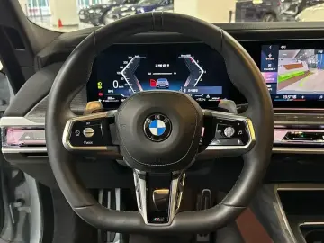 2024 BMW 7 серии с пробегом 15 349 км