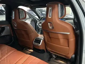 2024 BMW 7 серии с пробегом 15 349 км