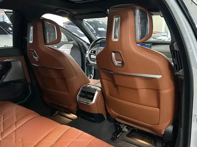 2024 BMW 7 серии с пробегом 15 349 км