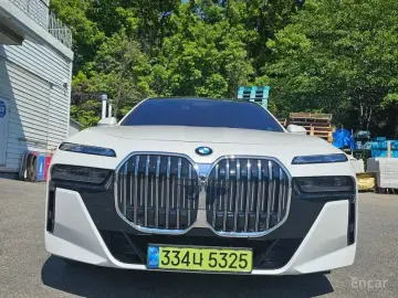2025 BMW 7 серии с пробегом 17 000 км