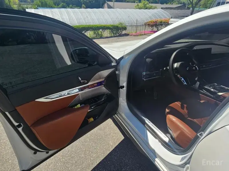 2025 BMW 7 серии с пробегом 17 000 км