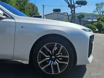 2025 BMW 7 серии с пробегом 17 000 км