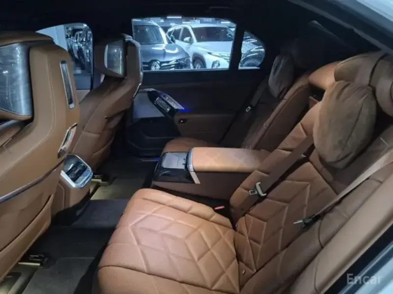 2024 BMW 7 серии с пробегом 22 995 км