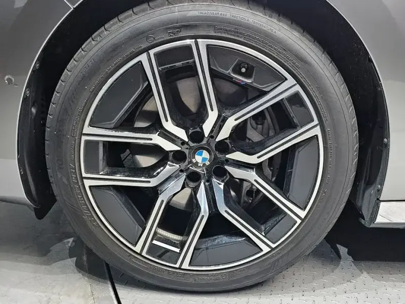 2025 BMW 7 серии с пробегом 16 241 км