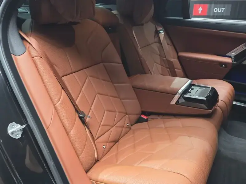 2025 BMW 7 серии с пробегом 5 871 км