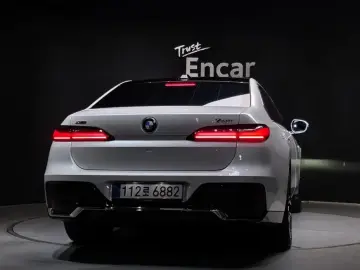 2023 BMW 7 серии с пробегом 15 167 км