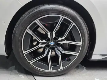 2023 BMW 7 серии с пробегом 15 167 км
