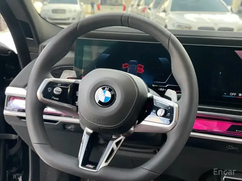2025 BMW 7 серии с пробегом 5 000 км