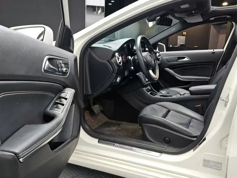 2018 Mercedes-Benz A-Класс с пробегом 119 336 км