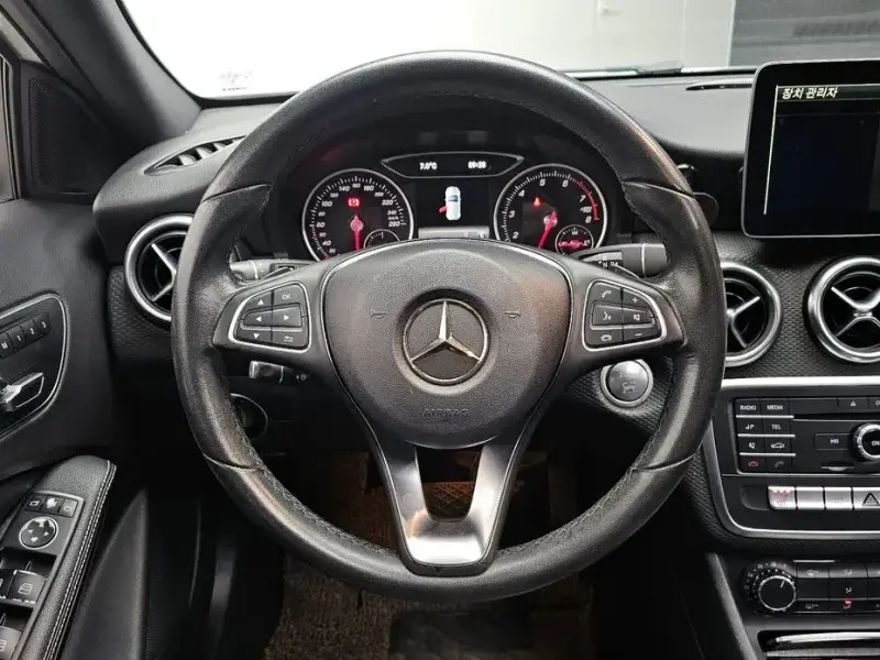 2018 Mercedes-Benz A-Класс с пробегом 119 336 км