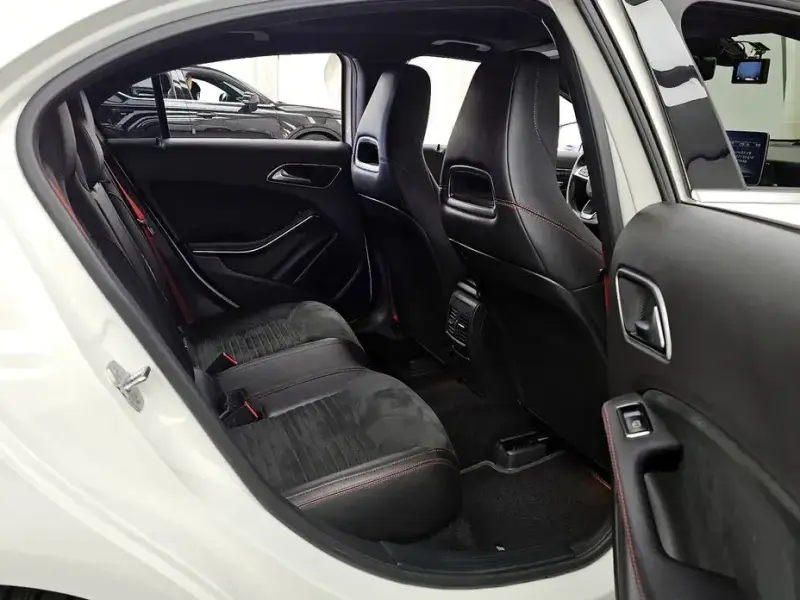 2018 Mercedes-Benz A-Класс с пробегом 107 324 км
