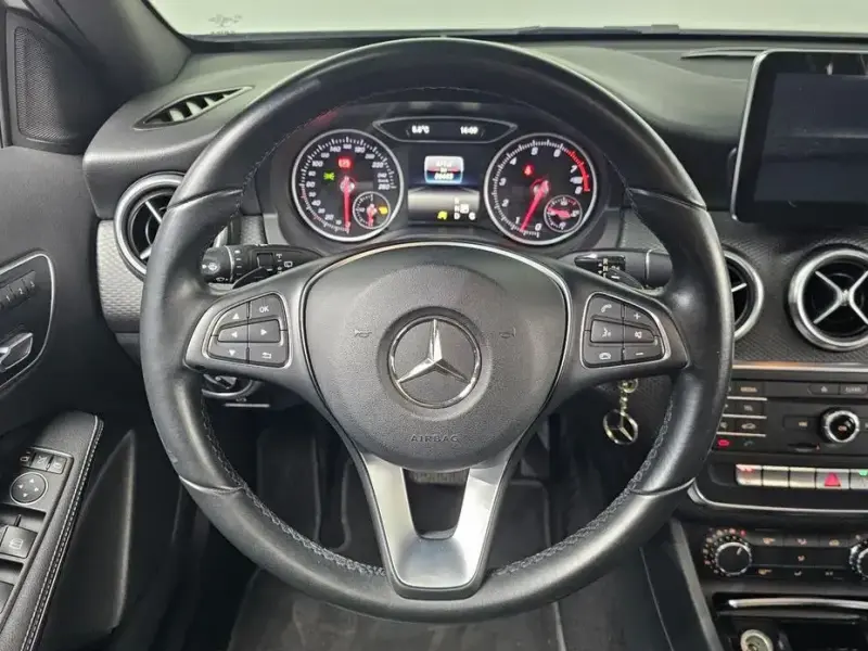2016 Mercedes-Benz A-Класс с пробегом 56 443 км