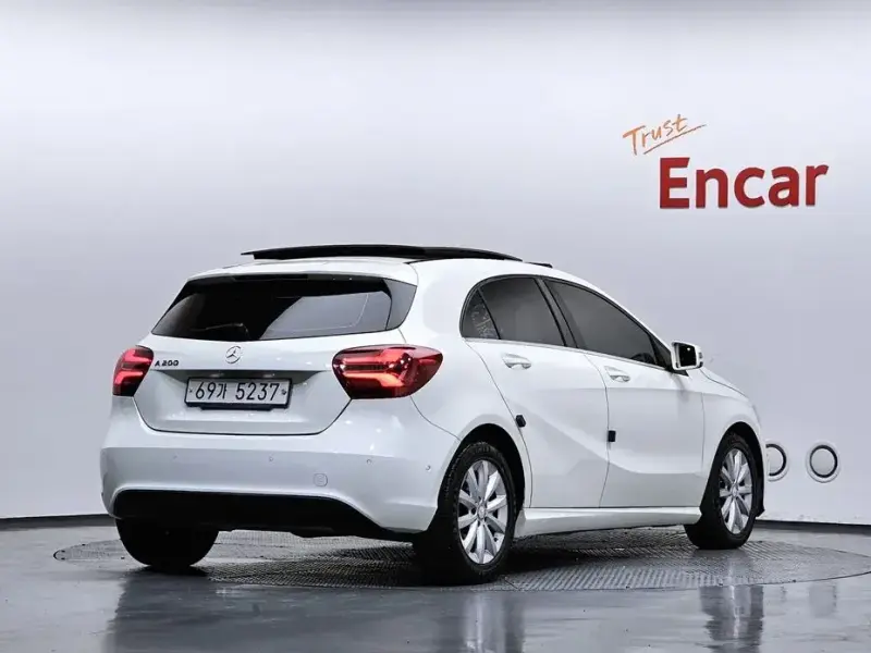 2016 Mercedes-Benz A-Класс с пробегом 92 966 км