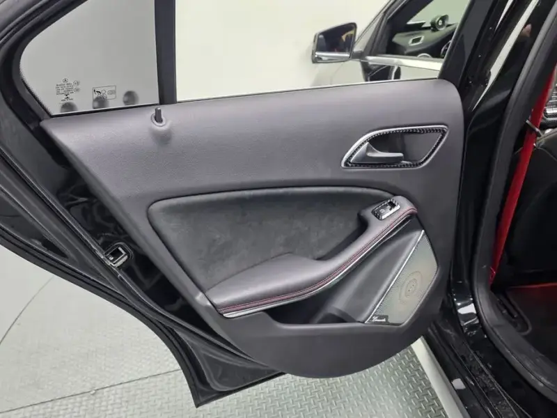 2016 Mercedes-Benz A-Класс с пробегом 122 527 км