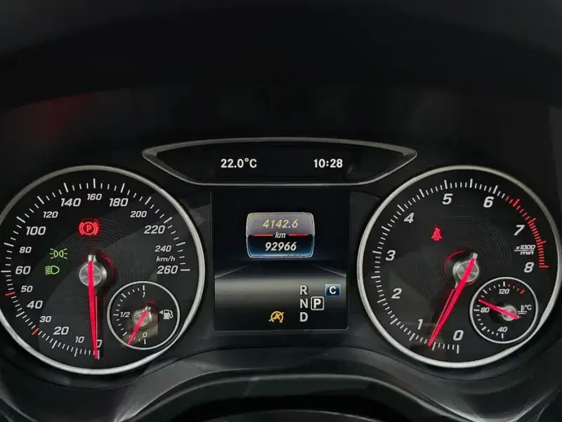 2016 Mercedes-Benz A-Класс с пробегом 92 966 км