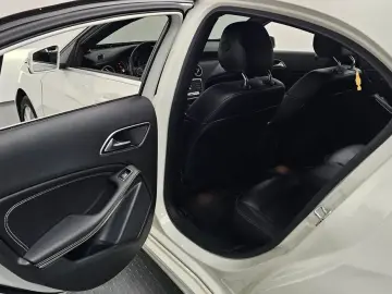 2016 Mercedes-Benz A-Класс с пробегом 92 966 км