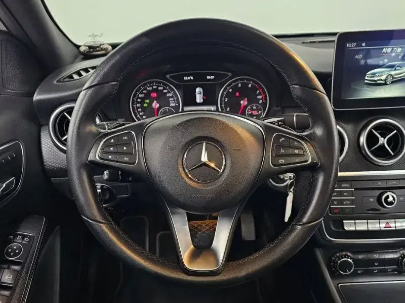 2016 Mercedes-Benz A-Класс с пробегом 92 966 км