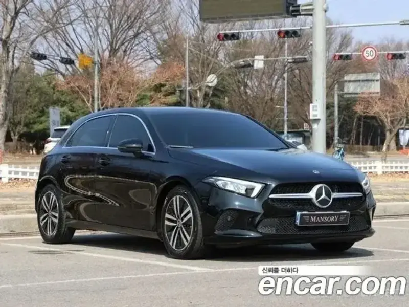 2021 Mercedes-Benz A-Класс с пробегом 16 100 км