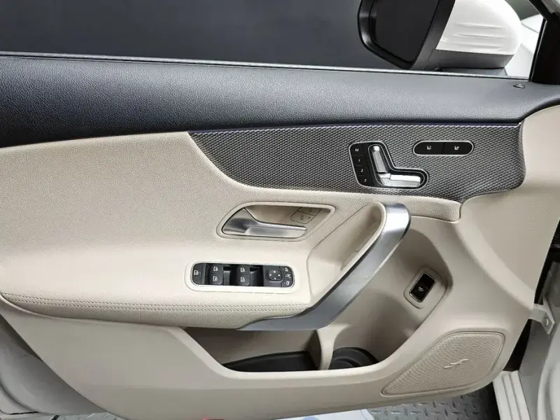 2020 Mercedes-Benz A-Класс с пробегом 108 140 км