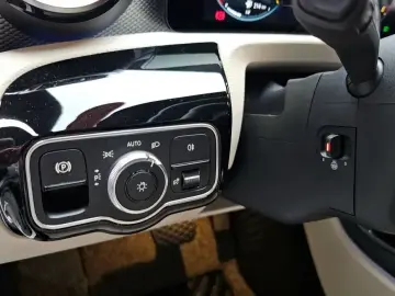 2020 Mercedes-Benz A-Класс с пробегом 108 140 км