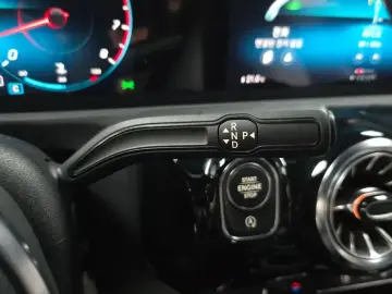 2021 Mercedes-Benz A-Класс с пробегом 83 829 км