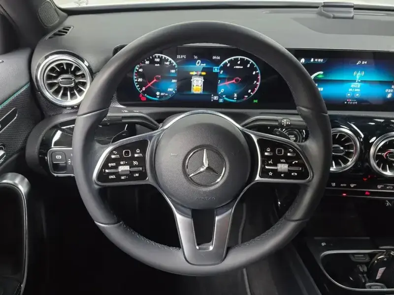 2021 Mercedes-Benz A-Класс с пробегом 83 829 км