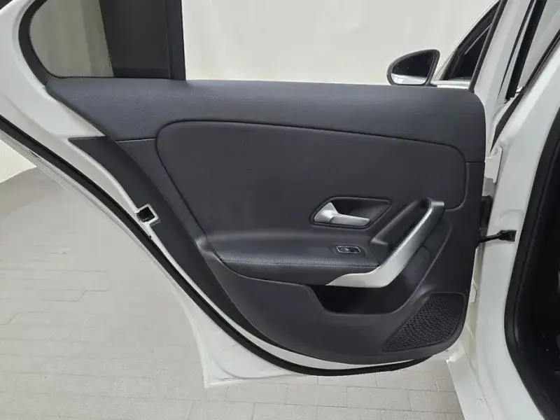 2021 Mercedes-Benz A-Класс с пробегом 83 829 км