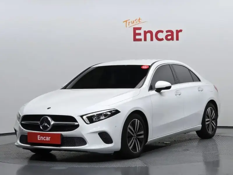 2021 Mercedes-Benz A-Класс с пробегом 21 716 км