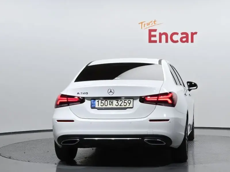 2021 Mercedes-Benz A-Класс с пробегом 21 716 км