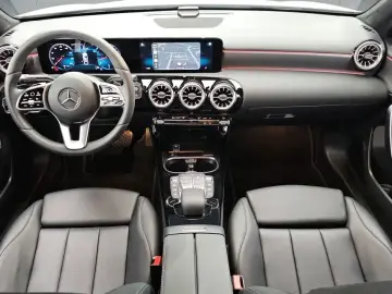 2021 Mercedes-Benz A-Класс с пробегом 21 716 км