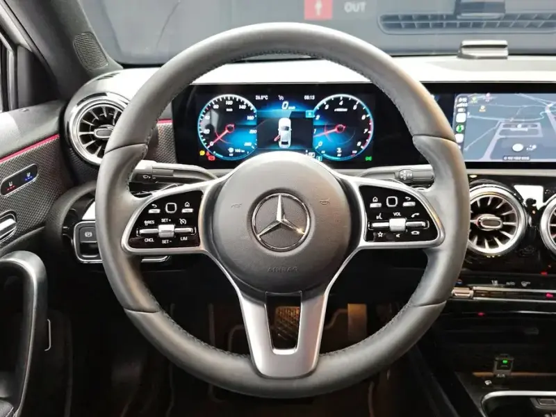 2021 Mercedes-Benz A-Класс с пробегом 21 716 км