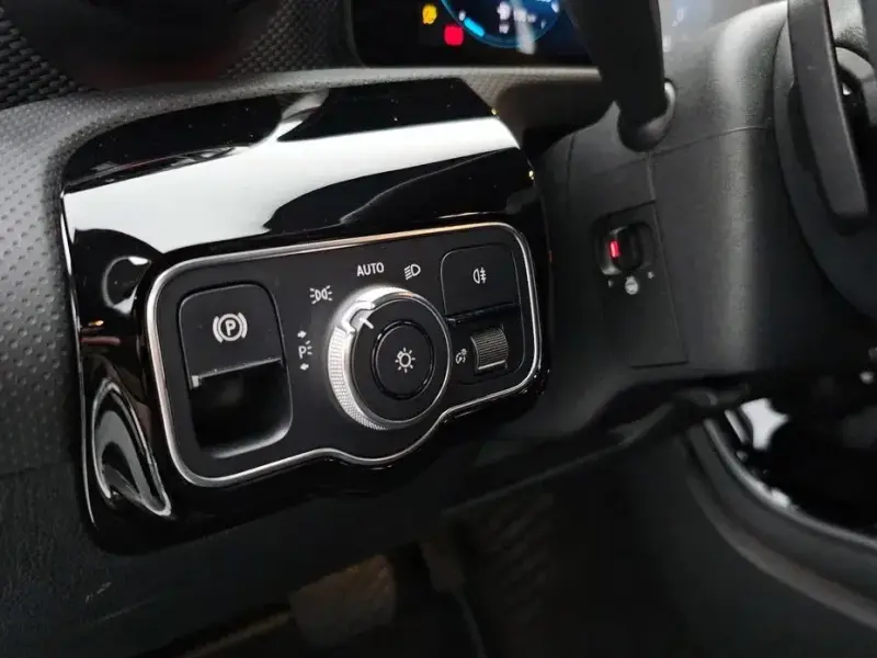 2021 Mercedes-Benz A-Класс с пробегом 21 716 км