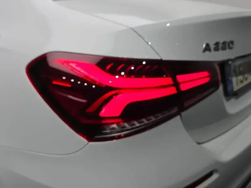 2021 Mercedes-Benz A-Класс с пробегом 21 716 км