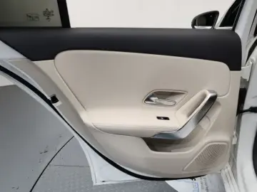 2022 Mercedes-Benz A-Класс с пробегом 50 736 км
