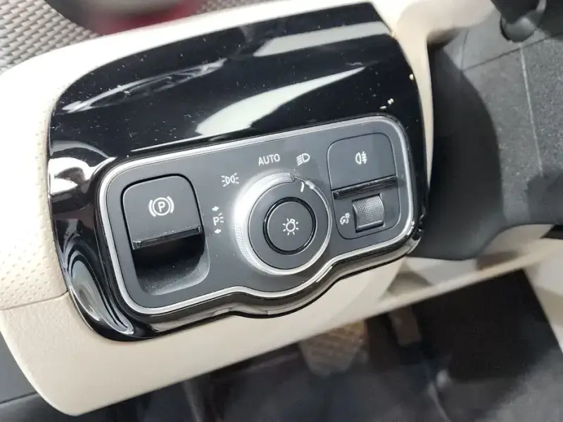 2022 Mercedes-Benz A-Класс с пробегом 50 736 км