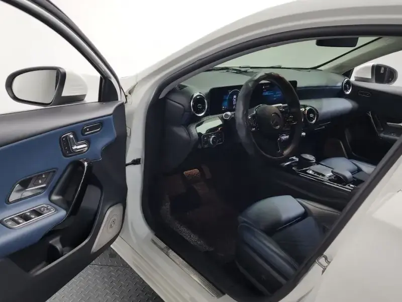 2019 Mercedes-Benz A-Класс с пробегом 63 928 км