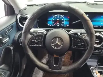 2019 Mercedes-Benz A-Класс с пробегом 63 928 км