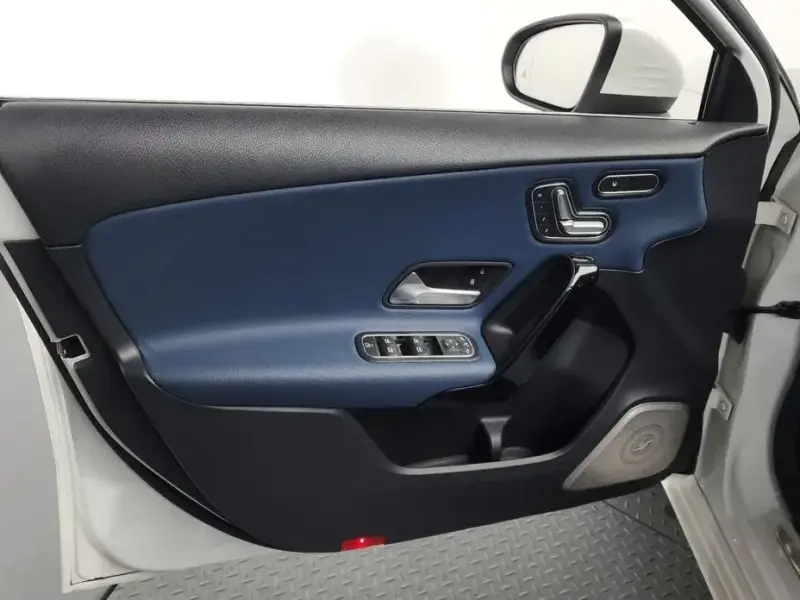 2019 Mercedes-Benz A-Класс с пробегом 63 928 км