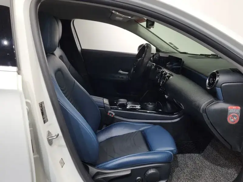 2019 Mercedes-Benz A-Класс с пробегом 63 928 км
