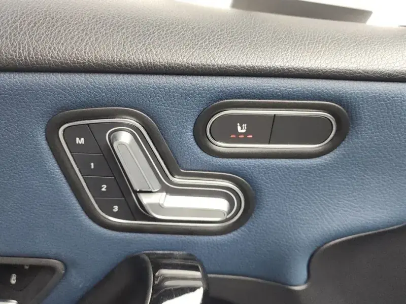 2019 Mercedes-Benz A-Класс с пробегом 63 928 км