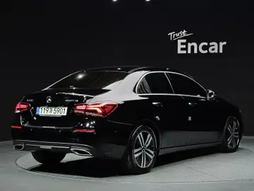 2021 Mercedes-Benz A-Класс с пробегом 33 896 км