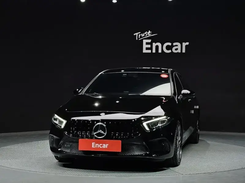 2021 Mercedes-Benz A-Класс с пробегом 33 896 км