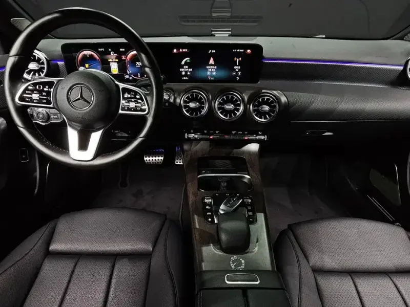 2021 Mercedes-Benz A-Класс с пробегом 33 896 км