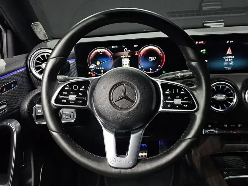 2021 Mercedes-Benz A-Класс с пробегом 33 896 км