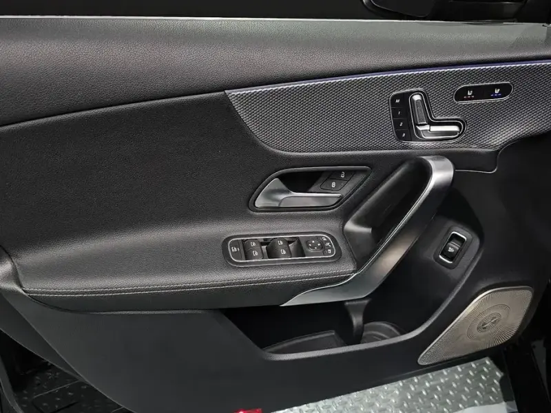 2021 Mercedes-Benz A-Класс с пробегом 33 896 км