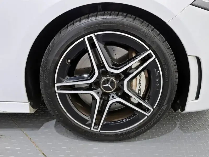 2021 Mercedes-Benz A-Класс с пробегом 65 826 км