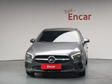 2020 Mercedes-Benz A-Класс с пробегом 42 368 км